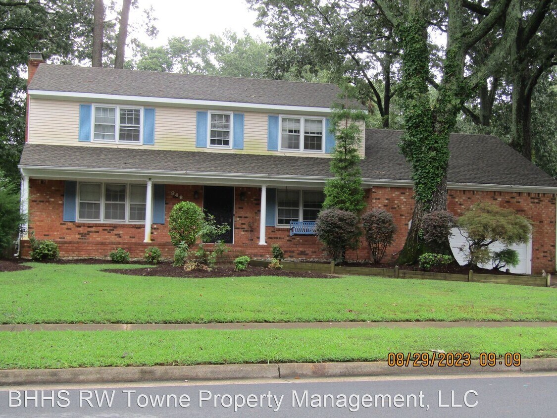 5 br, 2.5 bath House 948 Timberlake Dr House Rental in Virginia