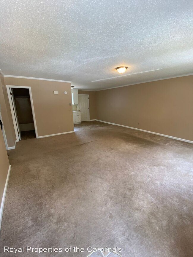 Building Photo - 2 br, 1 bath House - 135 Sherrils Ct.