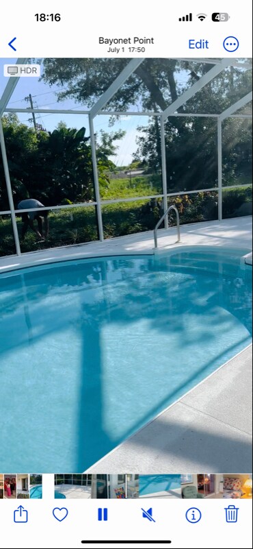 Foto del edificio - 11011 Rollingwood Dr
