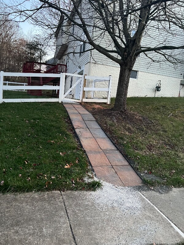 Building Photo - 6319 Glenn Dale Rd