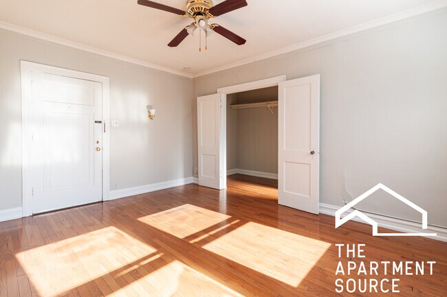 Foto del edificio - 4546 N Damen Ave