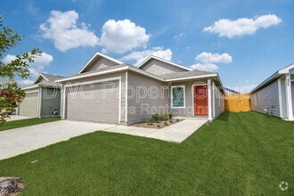 Building Photo - 834 Princeton Dr