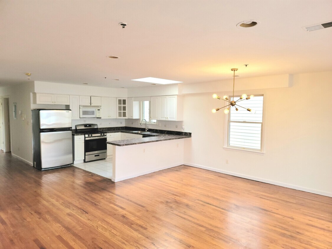 Primary Photo - 259 Terrace Ave