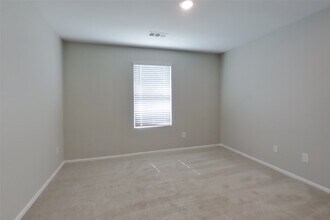 Building Photo - 18613 Rosehill Pr Dr