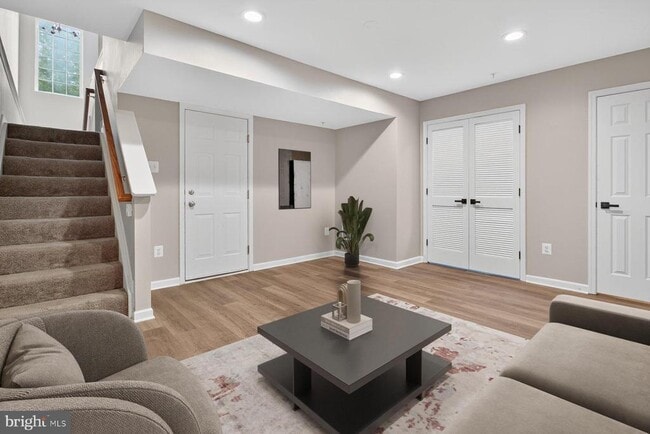 Foto del edificio - 7047 Water Oak Rd