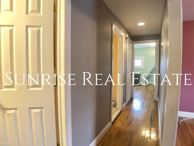 Building Photo - 2 br, 1 bath  - 814 E 39th St