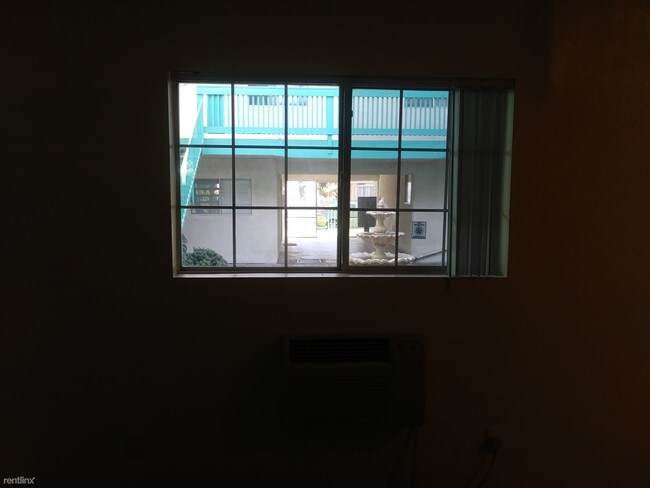 Foto del edificio - 1335 W 2nd St