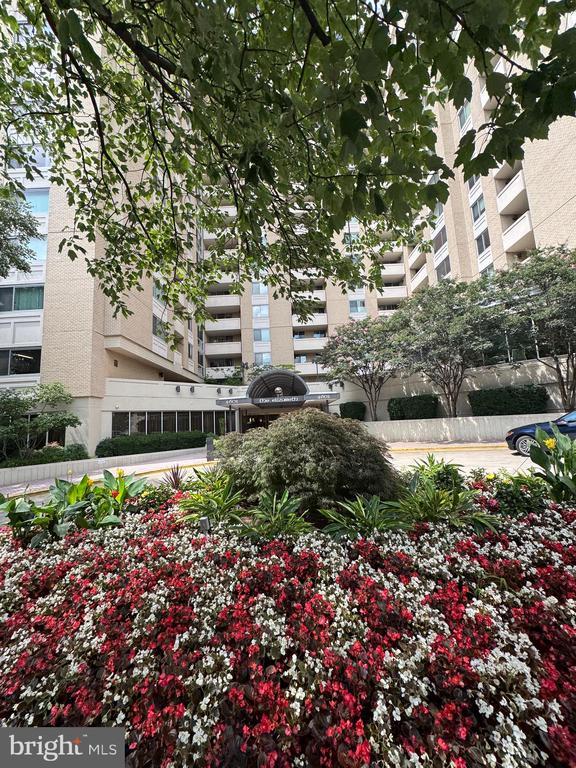 Foto principal - 4601 N Park Ave
