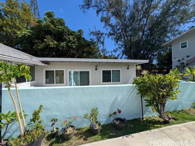 Building Photo - 41-030 Hinalea St