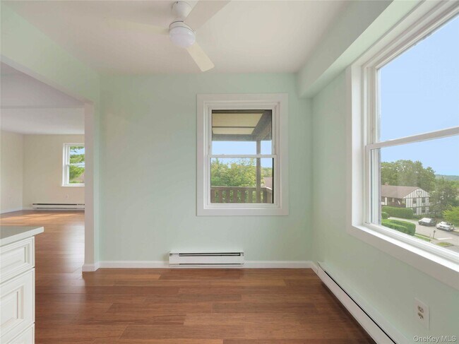 Foto del edificio - 680 Sierra Vista Ln