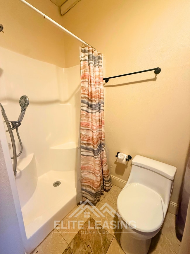 Foto del edificio - 3 Bedroom | 2 Bathroom Home Available Now