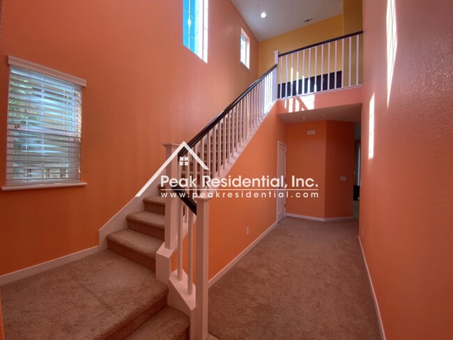 Building Photo - 3 br, 2.5 bath House - 1337 Oakbriar Circle