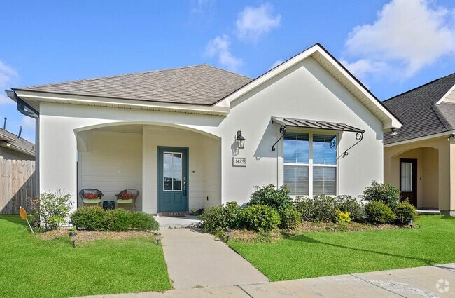 Building Photo - 1429 Catahoula Dr