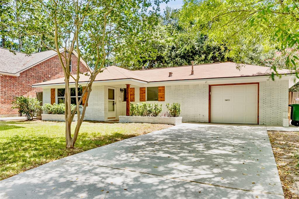 Foto principal - 6023 Pineshade Ln