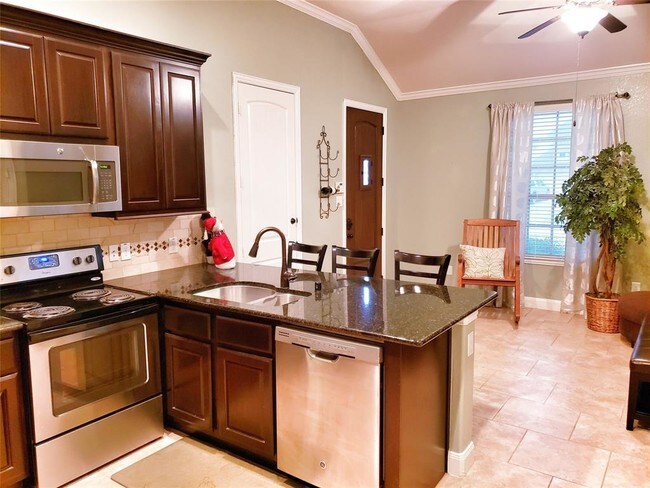 Building Photo - 13302 Meridian Heights Ct