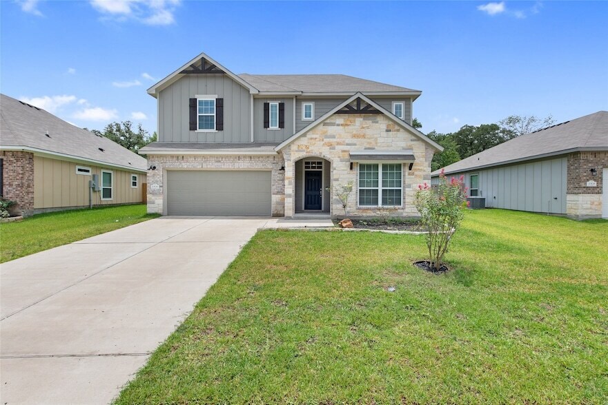 Foto principal - 1903 Thorndyke Ln