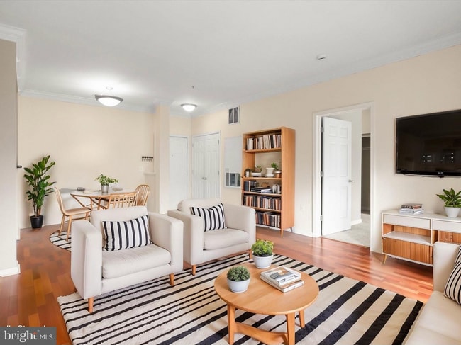 Entry into Living Room - 4860 Eisenhower Ave (Alexandria, VA) Apartment