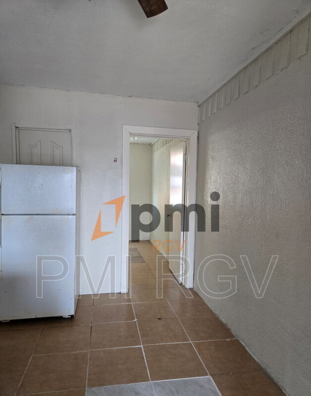 Foto del edificio - 1608 Norma Ln
