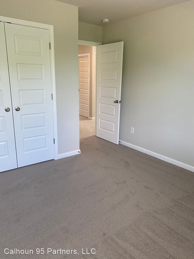 Building Photo - 4 br, 2.5 bath House - 209 Harrison Drive