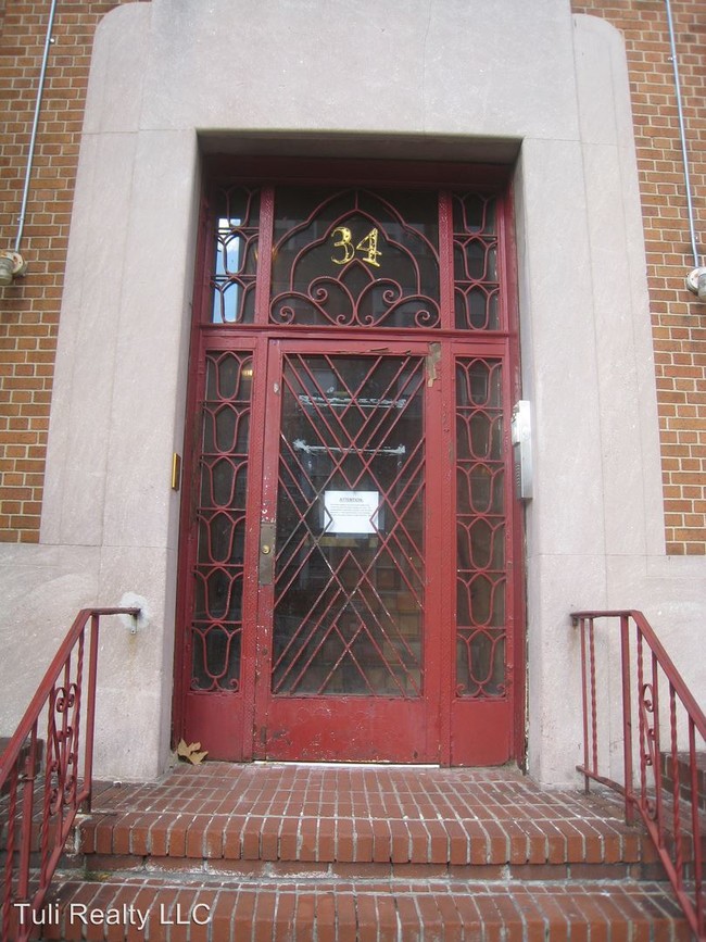 Building Photo - 34 Kensington Ave