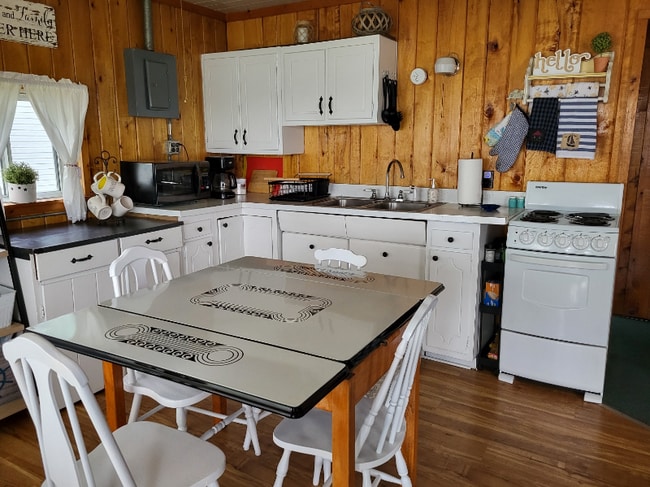 Foto del edificio - 293 Sumac Ln