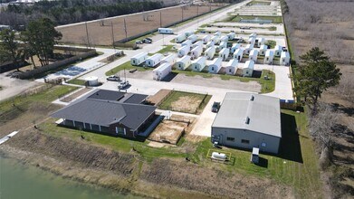 Building Photo - 242 Ulrich Ln