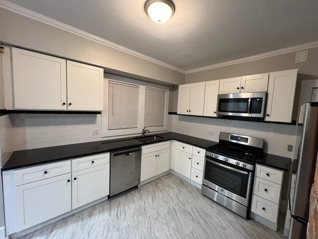 Foto del edificio - 7428 Dunedin St