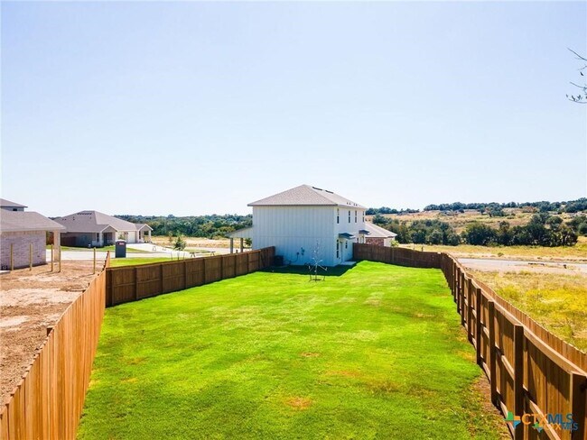 Foto del edificio - 107 Levi Ct