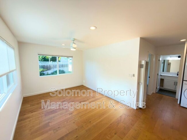 Foto del edificio - 3302 Avenida De Loyola