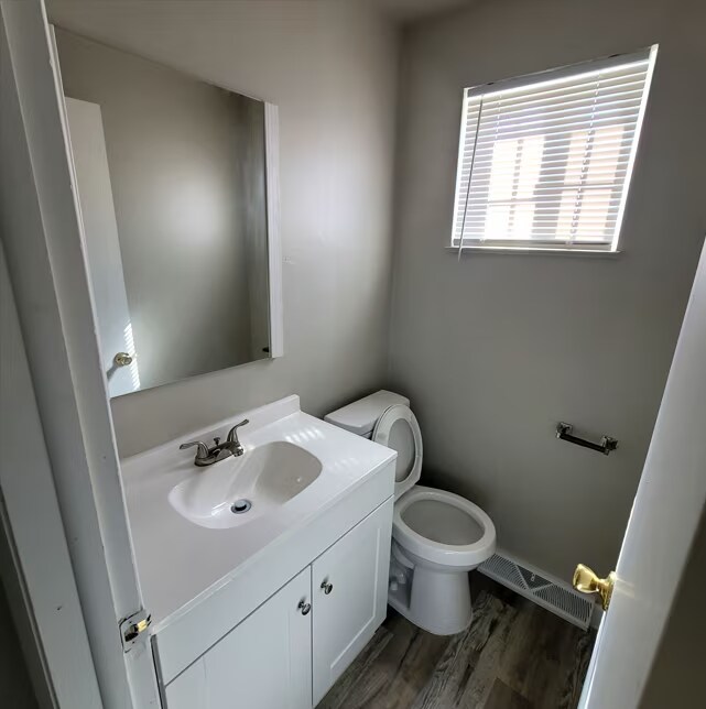 Foto del edificio - 2200 Harsh Ave SE