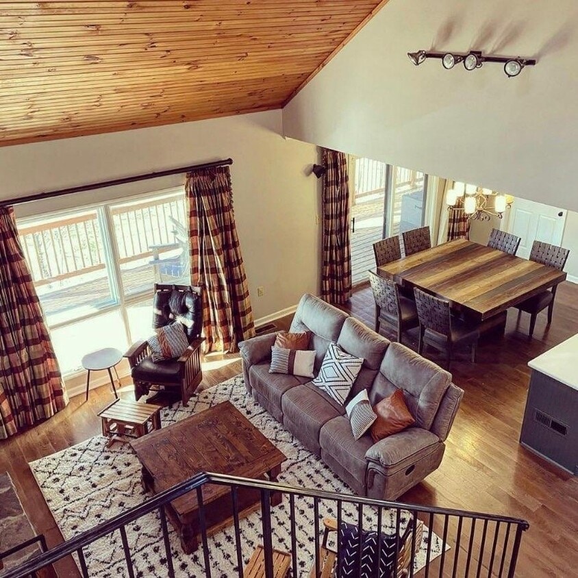 493 Skyland View Dr, Blowing Rock, NC 28605 House Rental in Blowing