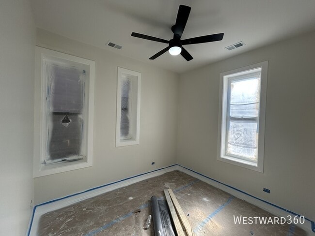Building Photo - 805 W Weed St