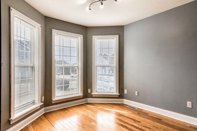 Foto del edificio - 4900 Windsprint Way