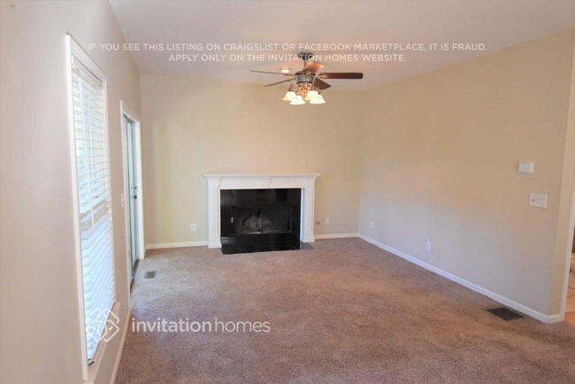 Building Photo - 4002 Mt Vernon Dr