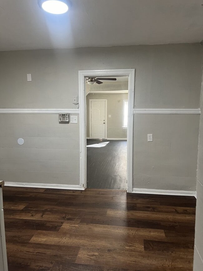 Photo - 235 N Oakland Ave Apartment