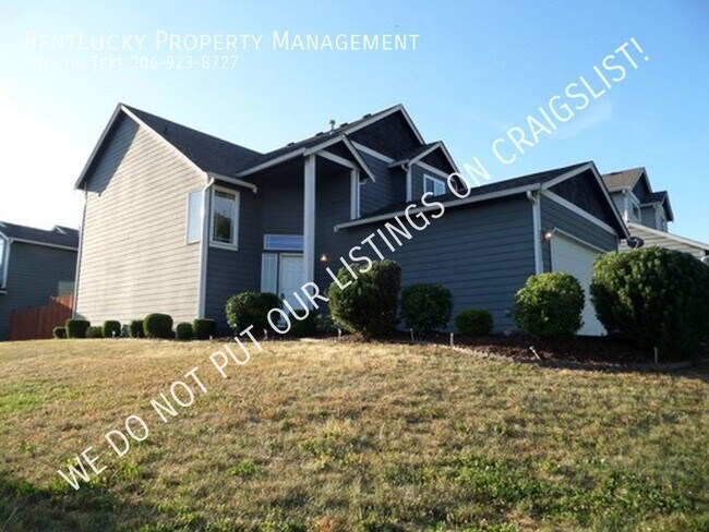 Building Photo - Fantastic 3 Bedroom Home in Awesome Coving...