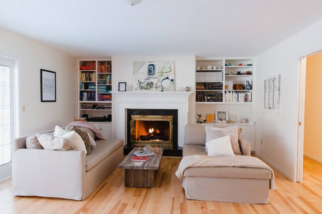 Photo - 6 Brownell Way House