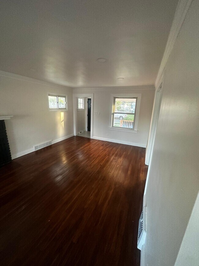 Foto del edificio - 3389 Kildare Rd