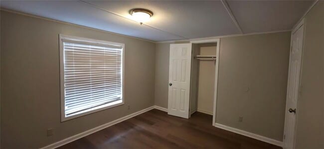 Building Photo - 37 Spring Branch Dr