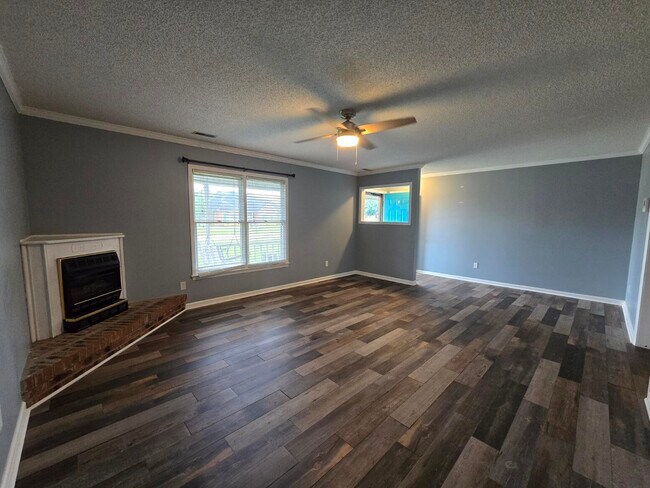 Foto del edificio - 2660 Nicholson Dr
