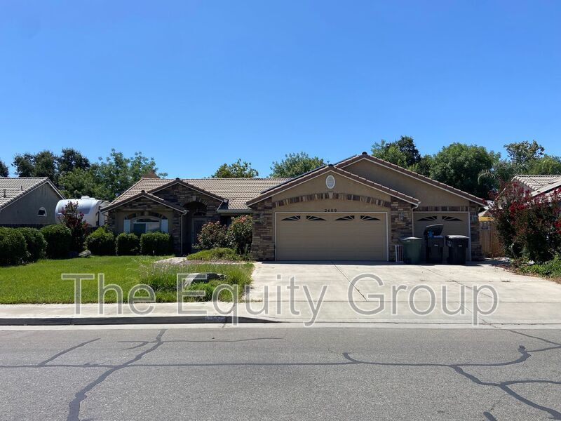 Primary Photo - 2409 N Linda Vista St