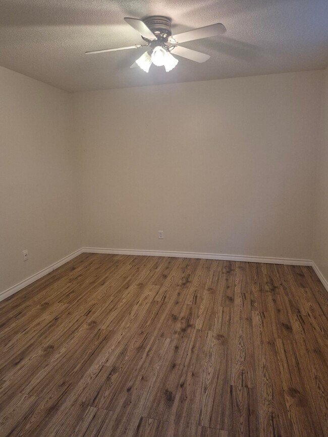 Photo du bâtiment - 2 Bedroom Basement Unit – Sault Ste. Marie...