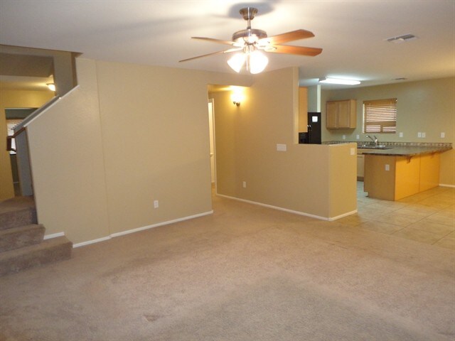 Building Photo - 386 E Daniella Drive