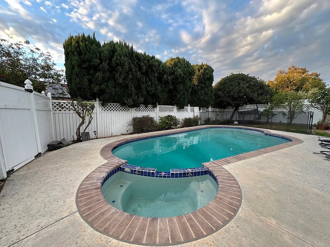 Foto principal - 11 Deerwood E