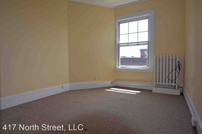 Building Photo - 417 North St