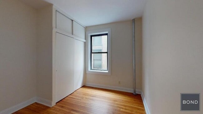 Building Photo - 2 bedroom in NEW YORK NY 10014