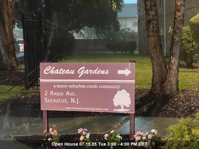 Primary Photo - 2 Radio Ave