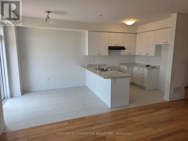 Building Photo - 202 Port Cres