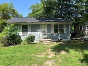 Building Photo - 1305 Elmer St