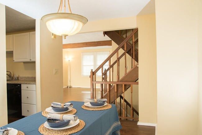 dining room facing family room - 2847 Mossy Brink Court